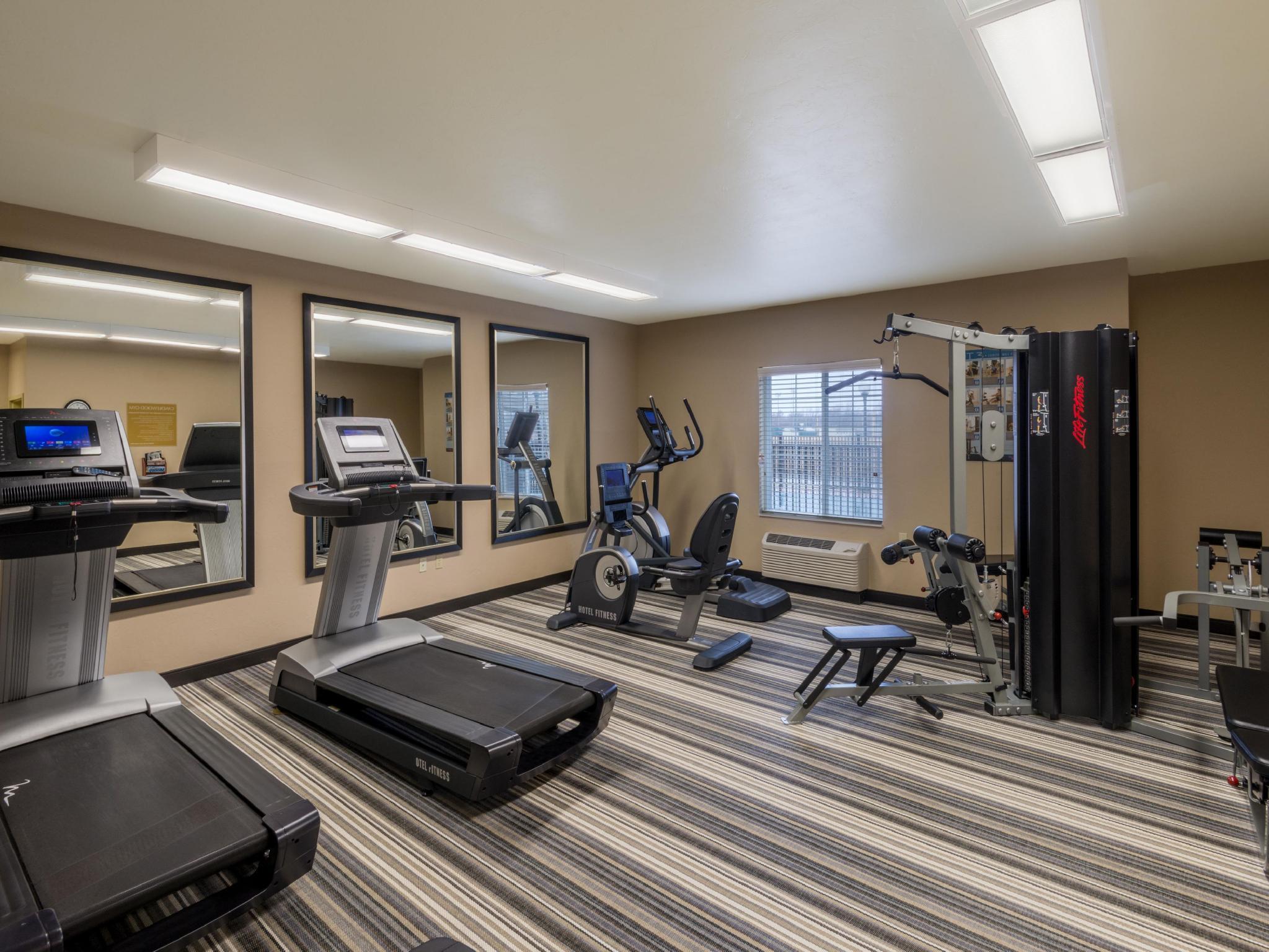 Candlewood Suites Del City By Ihg Exterior photo